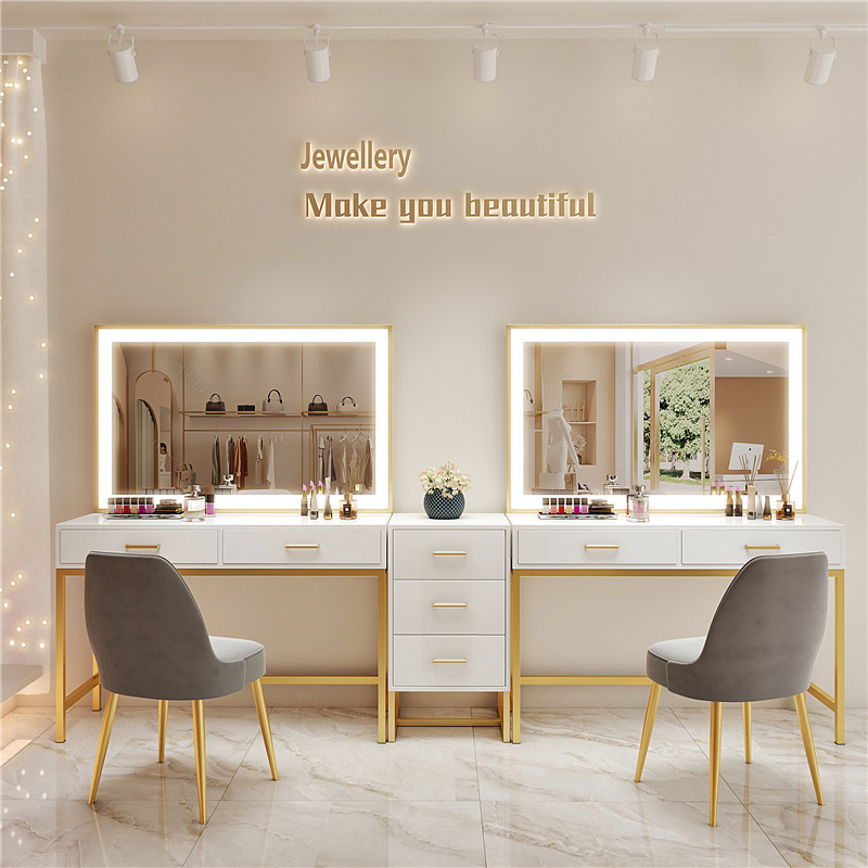 Beauty And Makeup Studio - สตูดิโอช่างแต่งหน้าเพ้นท์เล็บมืออาชีพ พร้อมโต๊ะพร้อมไฟ ร้านแต่งหน้าเจ้าสาว โต๊ะแต่งหน้า ร้านเสริมสวย โต๊ะแต่งตัว