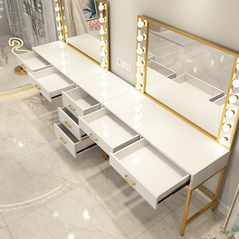 โต๊ะแต่งหน้า สตูดิโอถ่ายภาพ โต - Beauty And Makeup Studio บทวิจารณ์และราคา