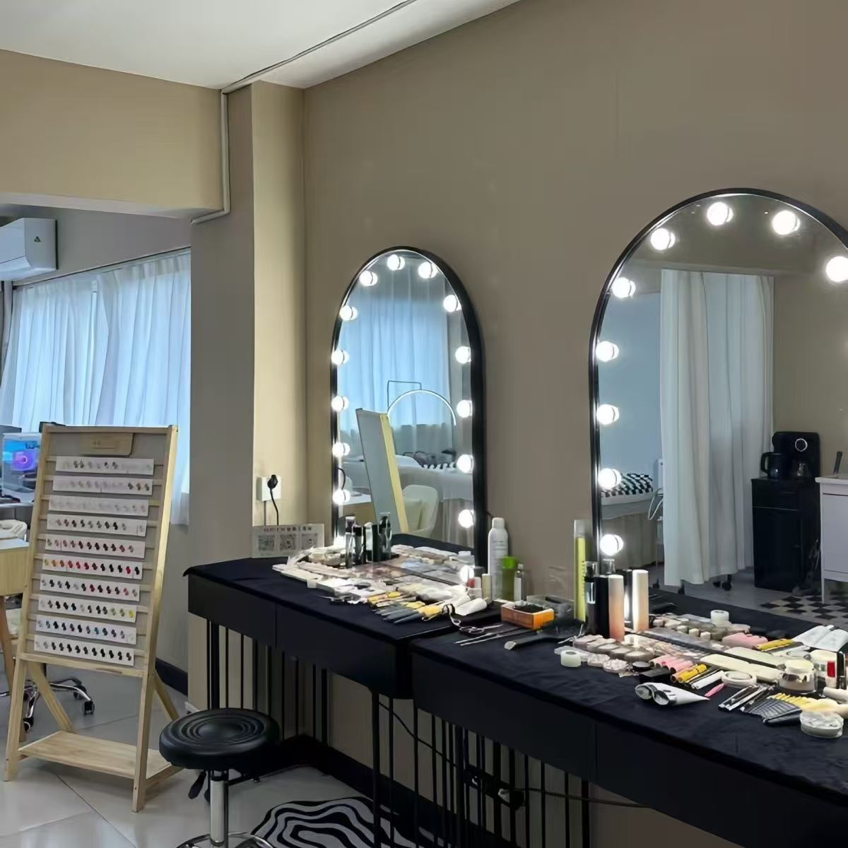 โต๊ะเครื่องแป้งสไตล์นอร์ดิกพร้ - Beauty And Makeup Studio บทวิจารณ์และราคา